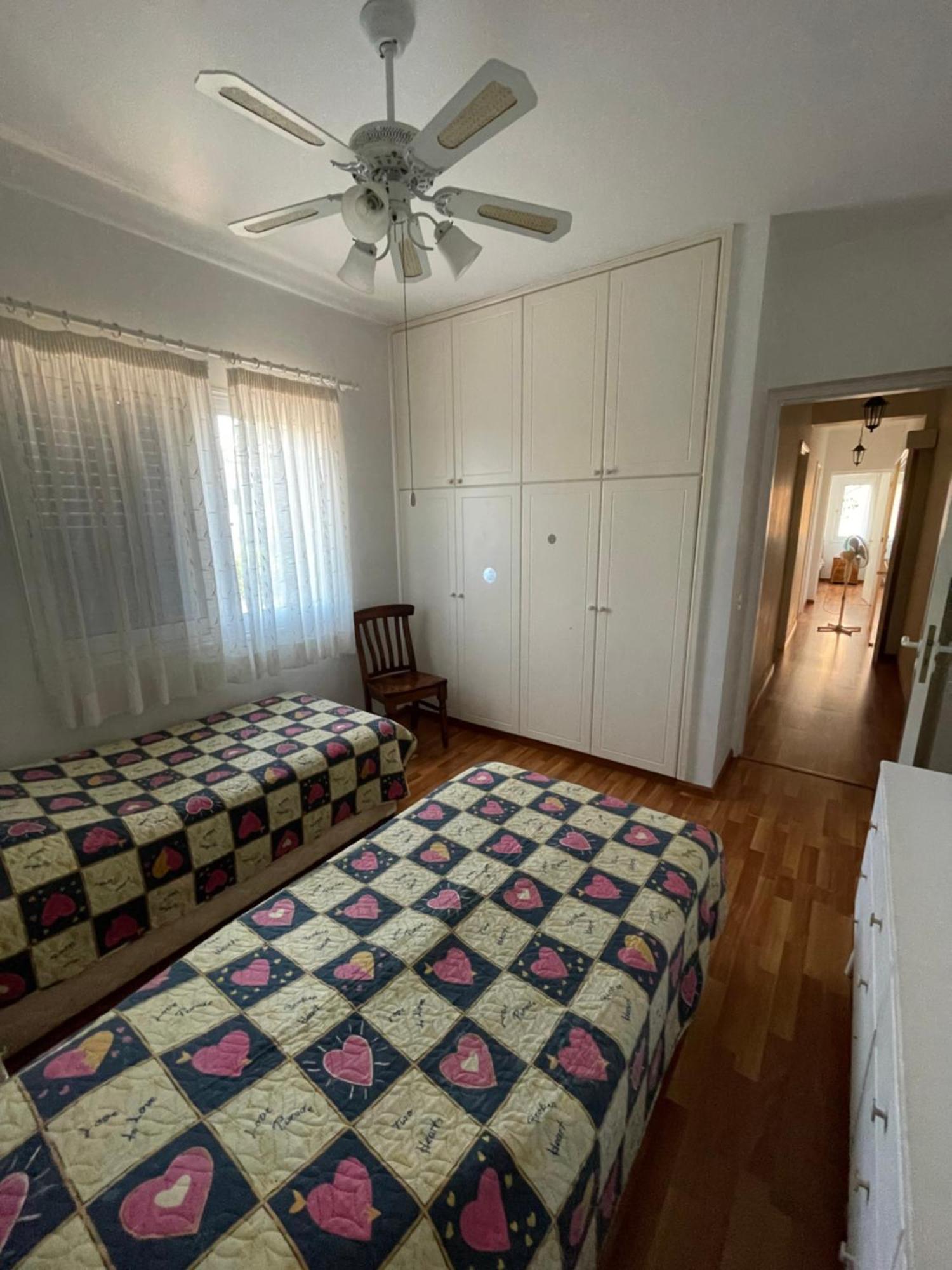 Limnaria Gardens Two Bedroom Apartment With Balcony Paphos Bagian luar foto